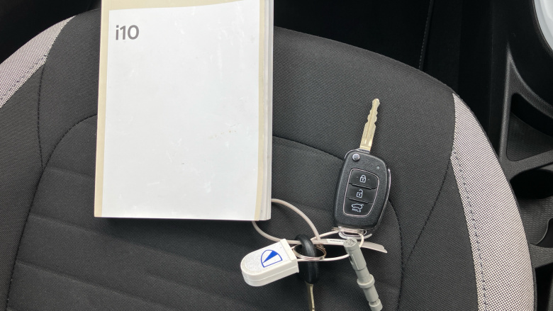 Hyundai i10 1.0 MPi Premium 5dr Petrol Hatchback